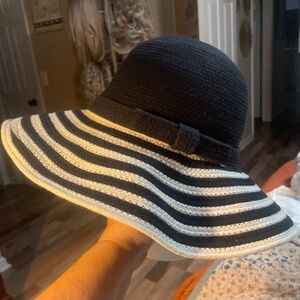 Kate Spade Black and Tan Sun Hat